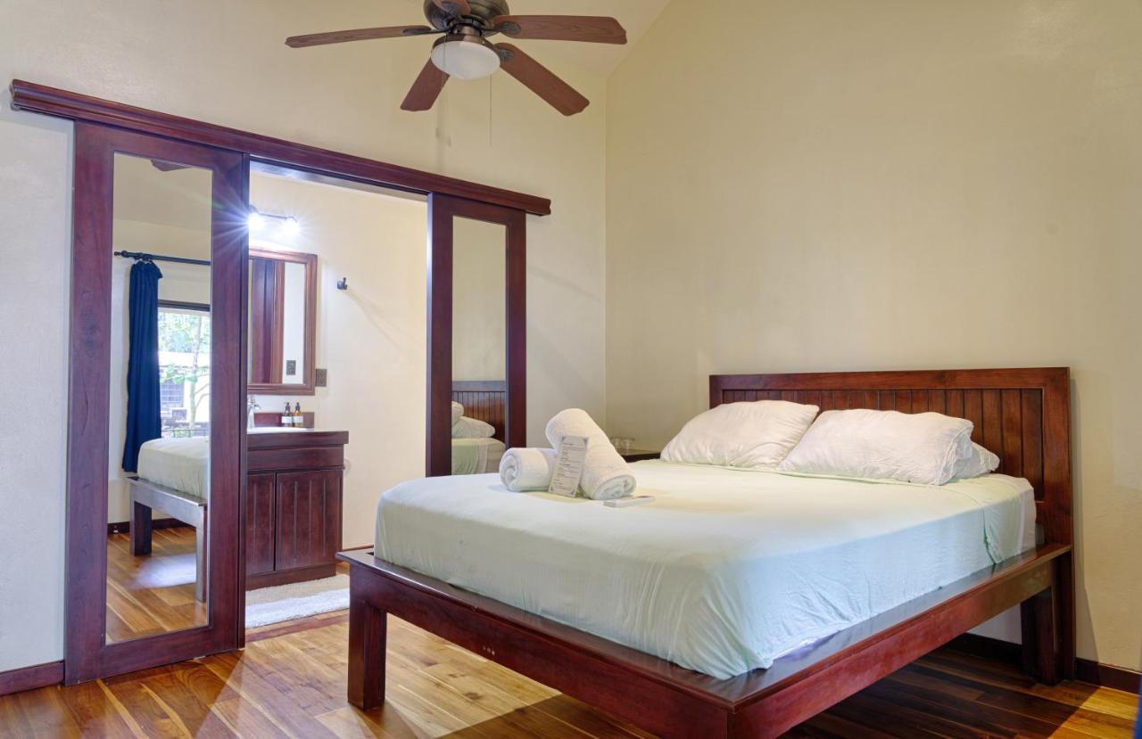 Hona Beach Hotel Dominical Exterior photo