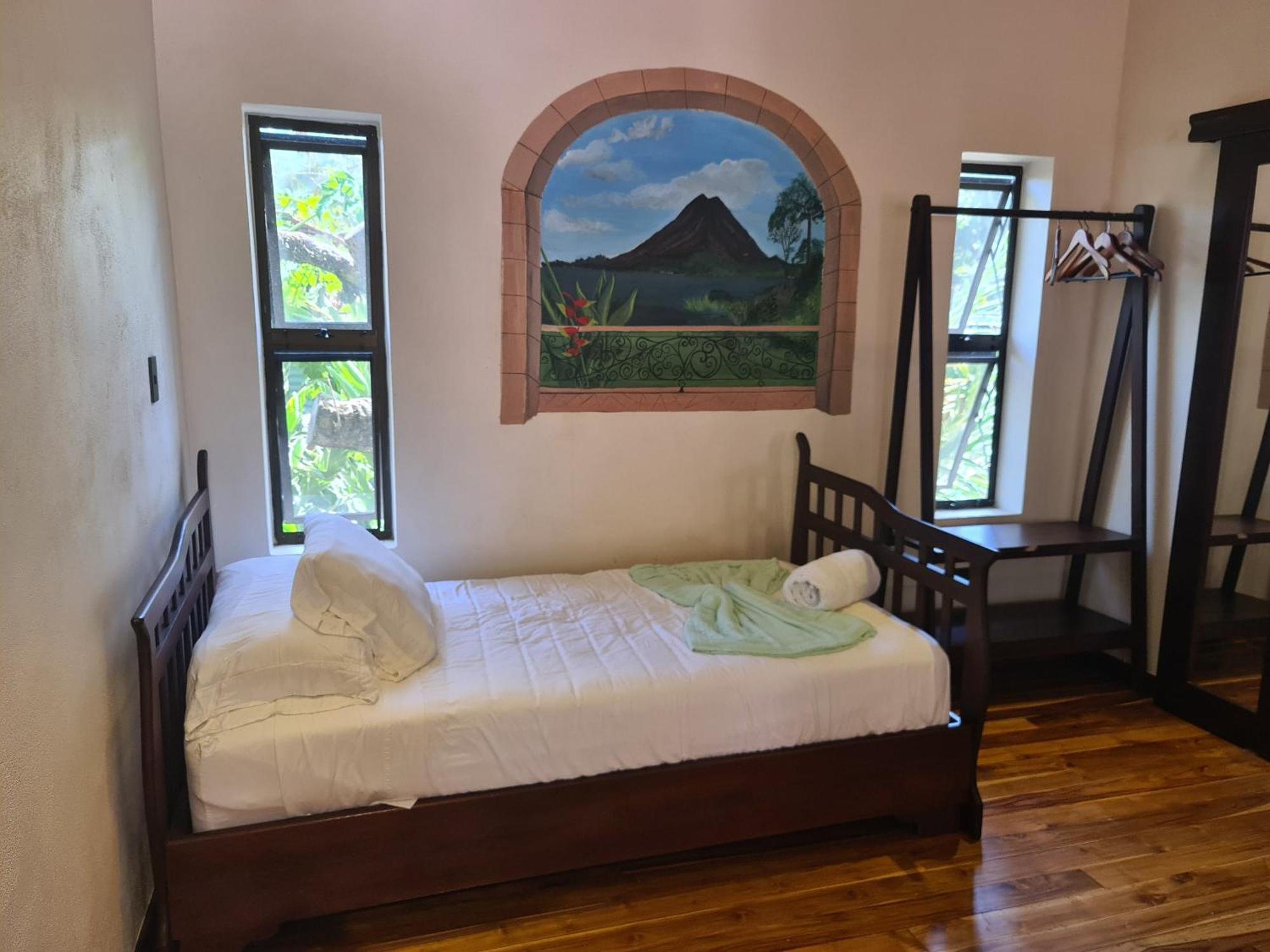 Hona Beach Hotel Dominical Room photo